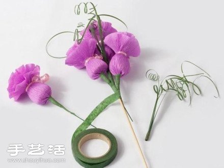 美丽皱纹纸花束手工制作方法图解教程 